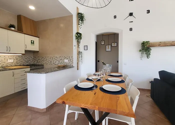 Oura V2 Jacaranda Villa Albufeira