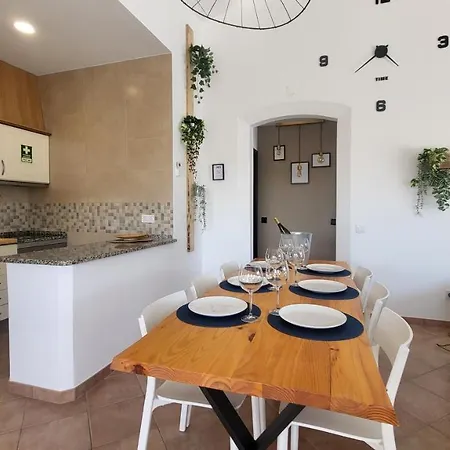 Oura V2 Jacaranda Villa Albufeira