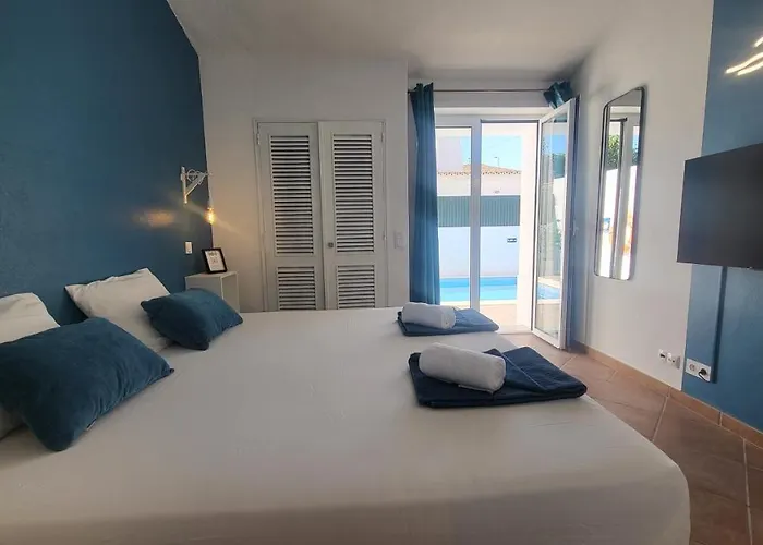 Oura V2 Jacaranda Вілла